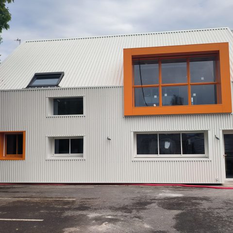 Couvreur Millau (12) - Couverture et bardage métallique à la DIRSO de Baraqueville (12)